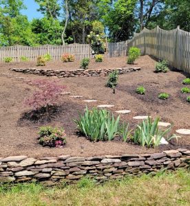 tiered landscape beds & stone retaing walls